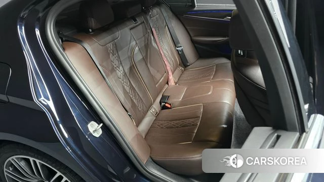 BMW 5 Series (G30) 2019 Синий из Кореи, фото 2