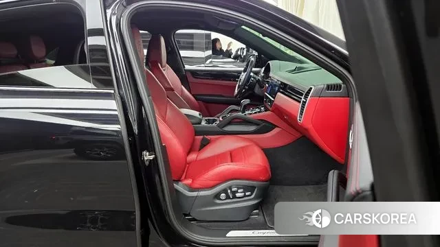 Porsche Cayenne (PO536) 2020 Черный из Кореи, фото 2