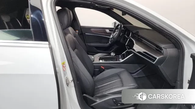 Audi A6 (C8) 2023 Белый из Кореи, фото 2