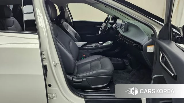 Kia EV6 2023 Песочный из Кореи, фото 2