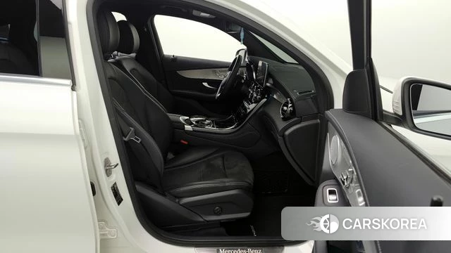 Mercedes-Benz GLC-Class X253 2019 Белый из Кореи, фото 2