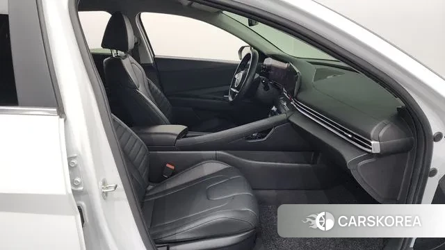 Hyundai Avante (CN7) 2022 Белый из Кореи, фото 2