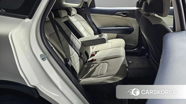 Kia The New Sportage 5th Generation 2025 Белый из Кореи, фото 2