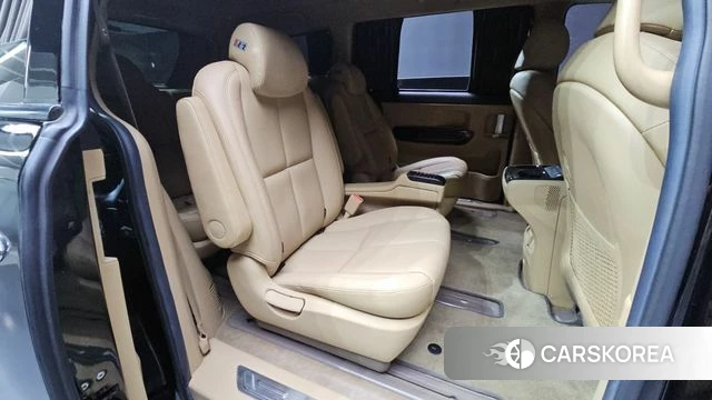 Kia The New Carnival 2019 Черный из Кореи, фото 2