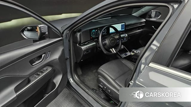 Hyundai Kona (SX2) 2024 Серый из Кореи, фото 2