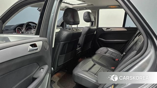 Mercedes-Benz GLE - Class W166 2018 Серебристо-серый из Кореи, фото 2