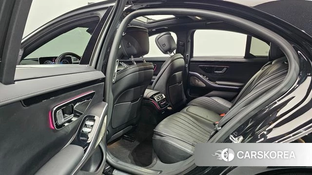 Mercedes-Benz S-Class W223 2023 Черный из Кореи, фото 2