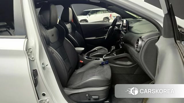 Hyundai The New Kona 2021 Белый из Кореи, фото 2