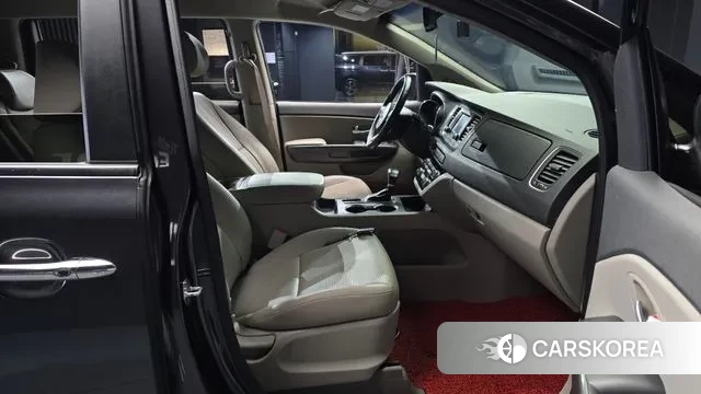 Kia The New Carnival 2019 Серый из Кореи, фото 2
