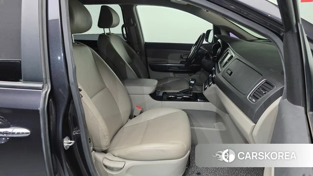 Kia The New Carnival 2018 Серый из Кореи, фото 2