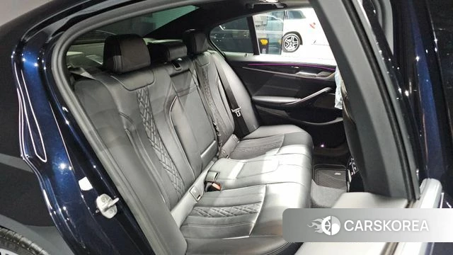 BMW 5 Series (G30) 2020 Черный из Кореи, фото 2