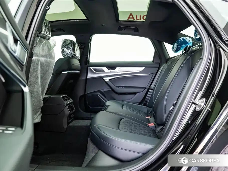 Audi A6L 2026 Черный из Китая, фото 2