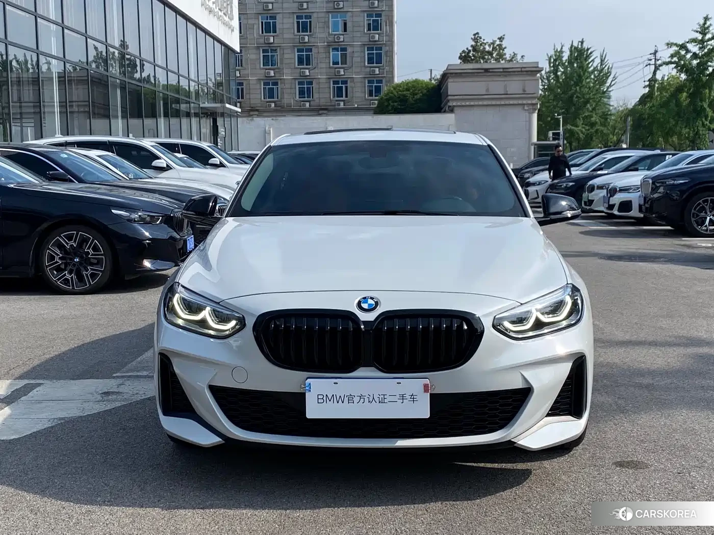BMW 1 series 2023 Белый из Китая, фото 2