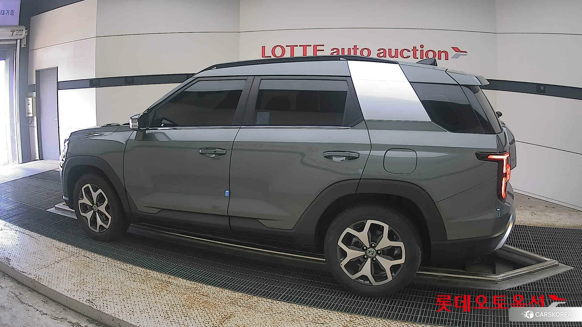 SsangYong Torres 2023 Forest Green из Кореи, фото 2