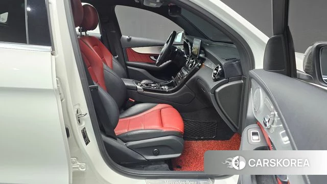 Mercedes-Benz GLC-Class X253 2019 Белый из Кореи, фото 2