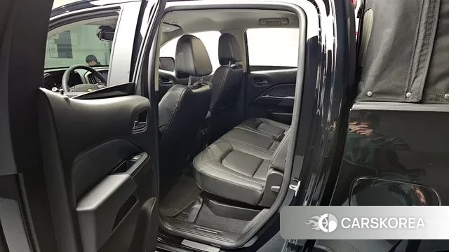 Chevrolet (GM Daewoo) Real New Colorado 2022 Черный из Кореи, фото 2