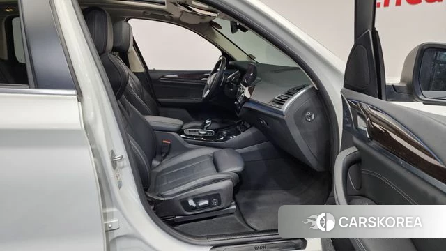 BMW X3 (G01) 2022 Белый из Кореи, фото 2