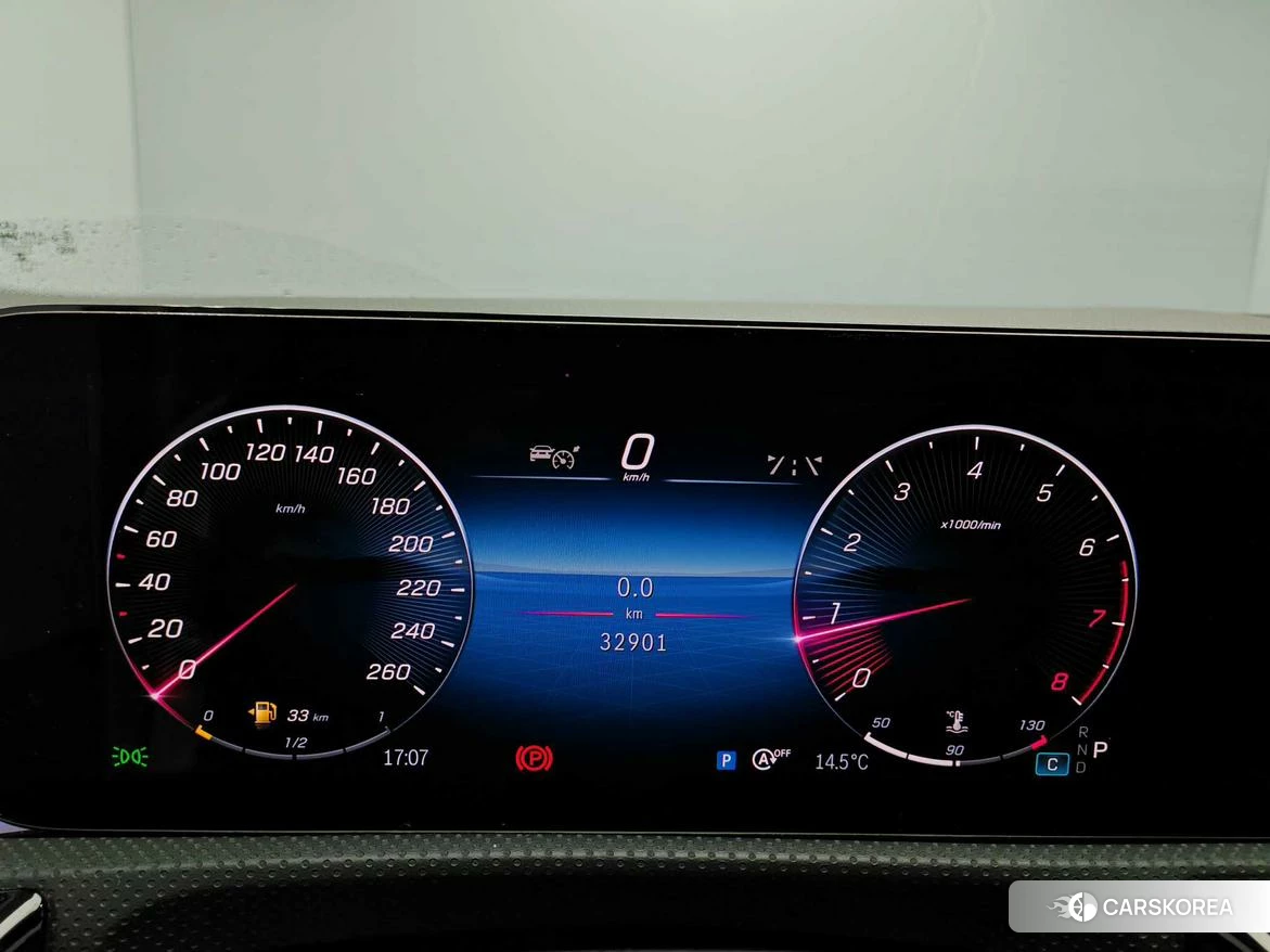 Mercedes-Benz Class A 2022 Белый из Китая, фото 2