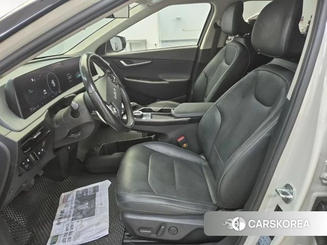 Kia EV6 2022 Жемчужный цвет из Кореи, фото 2