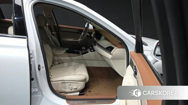 Genesis G90 2021 Белый из Кореи, фото 2