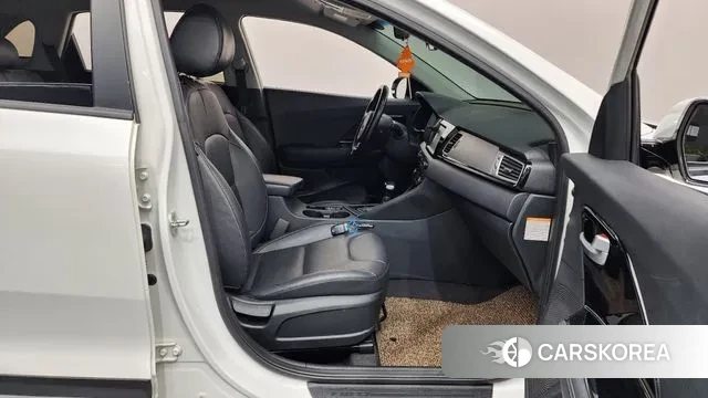 Kia Niro 2018 Белый из Кореи, фото 2