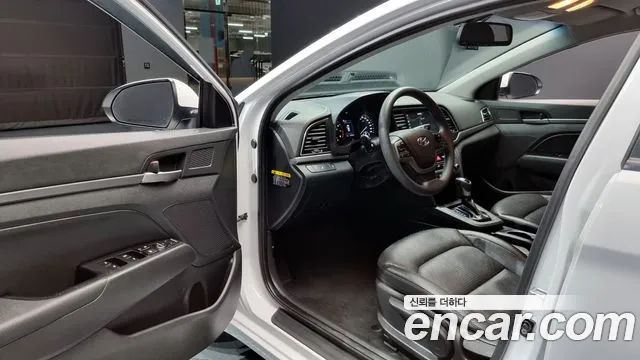 Hyundai Avante AD id 2478941 из Кореи 2