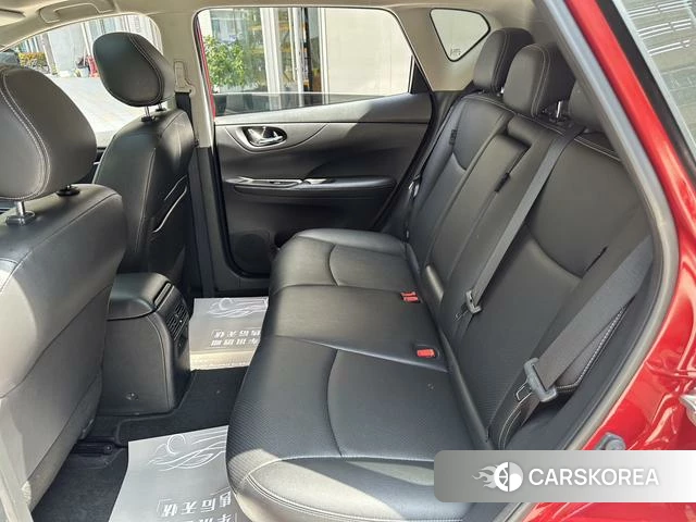 Nissan TIIDA 2021 Красный из Китая, фото 2