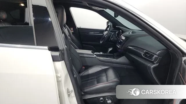 Maserati Levante 2021 Белый из Кореи, фото 2