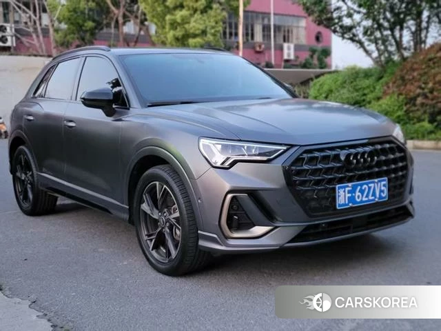 Audi Q3 2023 Темно-серый из Китая, фото 2