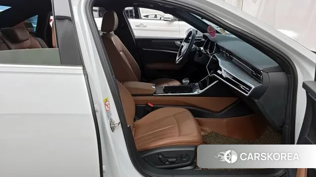 Audi A6 (C8) 2020 Белый из Кореи, фото 2