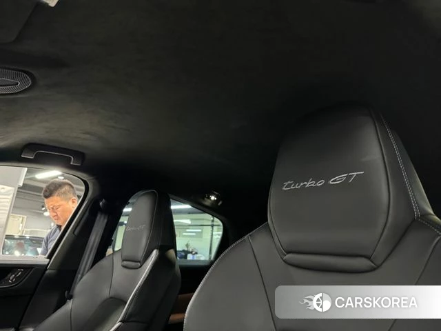 Porsche Cayenne (PO536) 2024 Черный из Кореи, фото 2