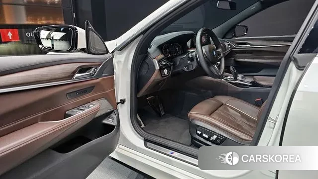 BMW 6 Series GT (G32) 2020 Белый из Кореи, фото 2