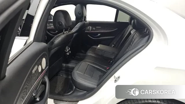 Mercedes-Benz E-Class W213 2021 Белый из Кореи, фото 2