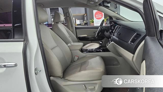 Kia The New Carnival 2020 Белый из Кореи, фото 2