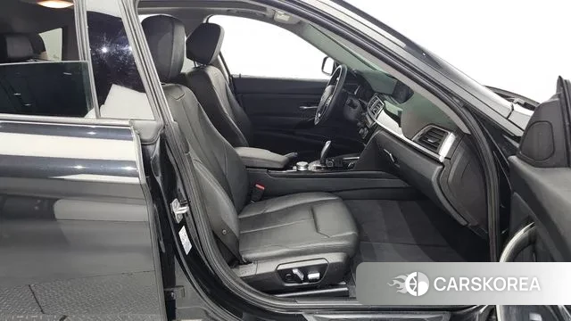 BMW 3 Series GT (F34) 2018 Черный из Кореи, фото 2