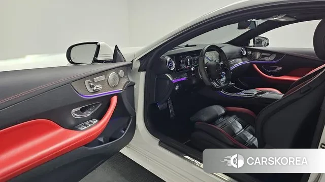 Mercedes-Benz E-Class W213 2022 Белый из Кореи, фото 2