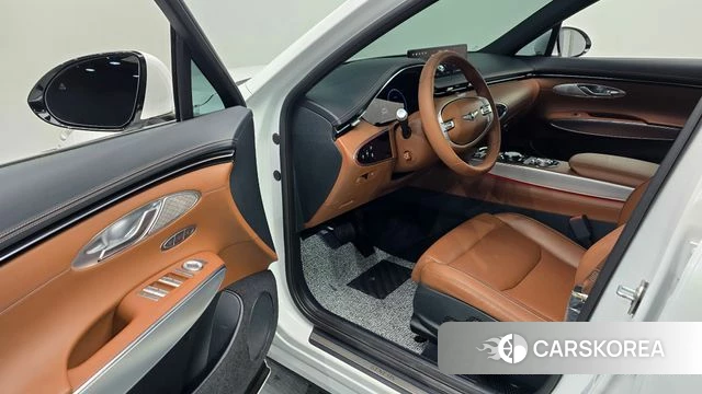 Genesis GV70 2022 Белый из Кореи, фото 2