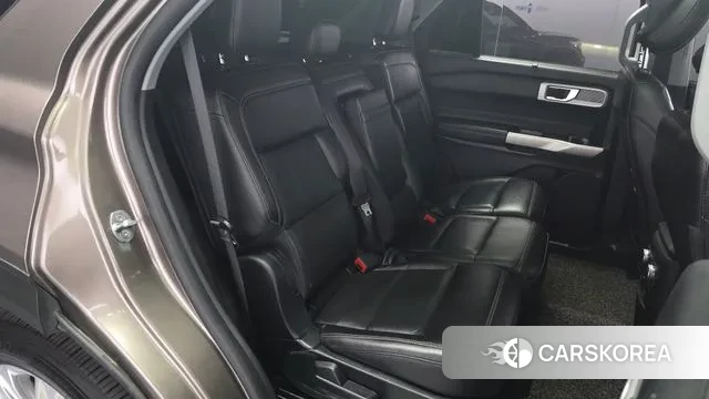 Ford Explorer 6th Generation 2021 Песочный из Кореи, фото 2