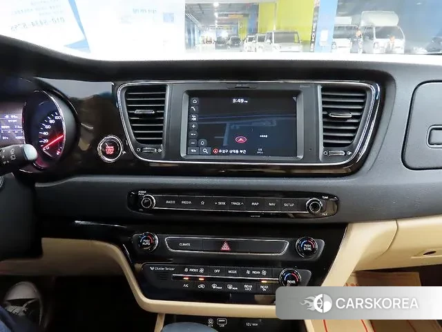 Kia The New Carnival 2018 Белый из Кореи, фото 2