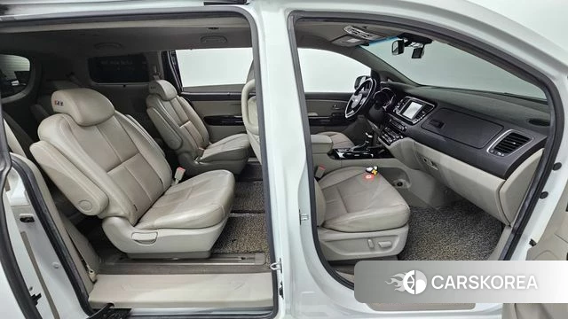 Kia The New Carnival 2018 Белый из Кореи, фото 2