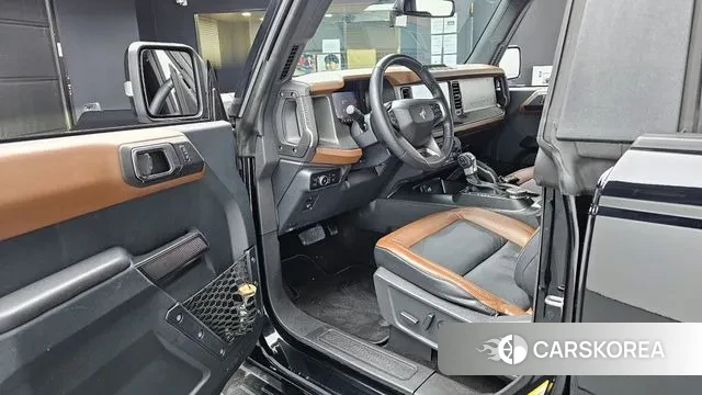 Ford Bronco 6th Generation 2024 Черный из Кореи, фото 2