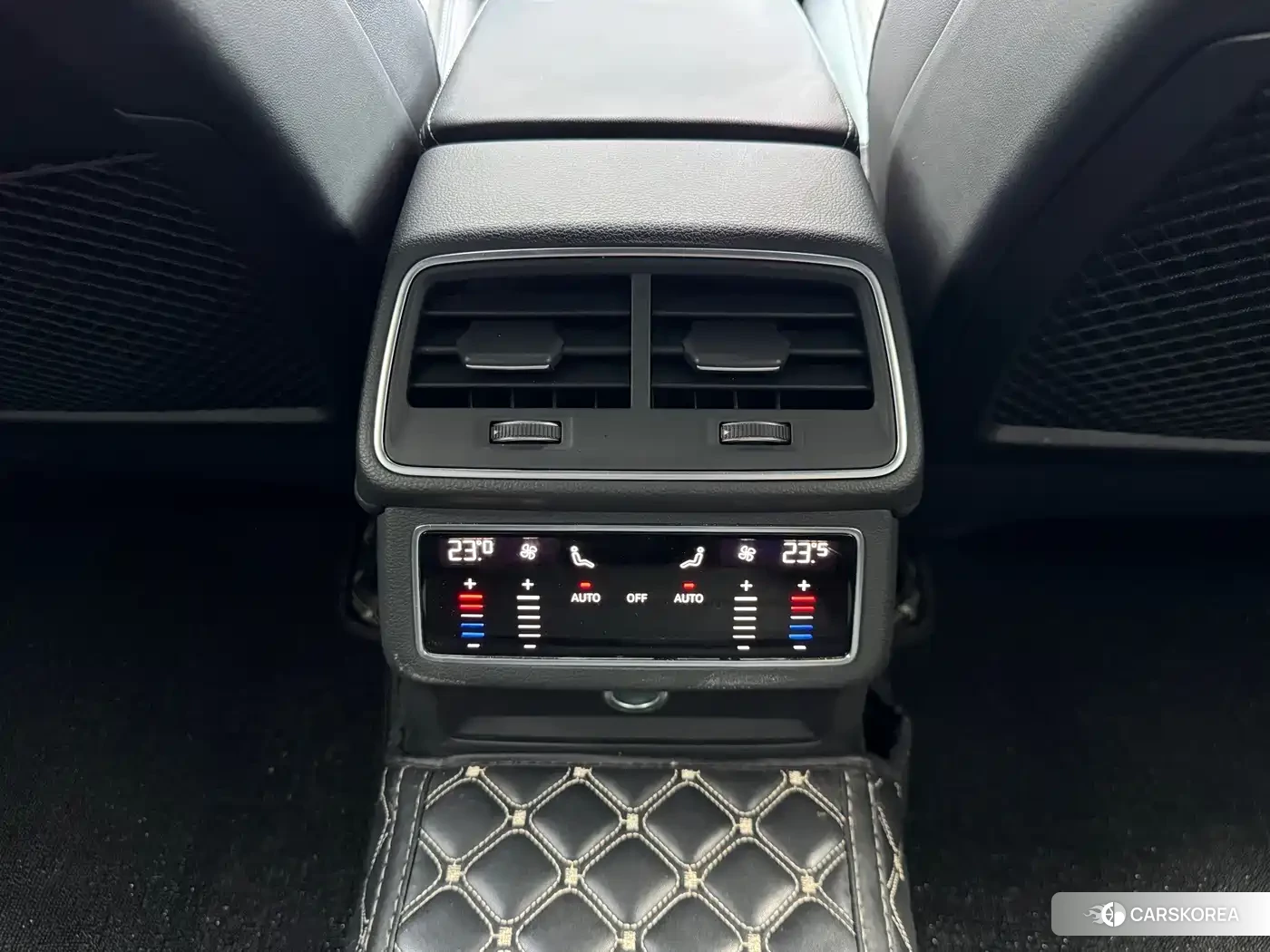 Audi A6L 2022 Silver/gray из Китая, фото 2