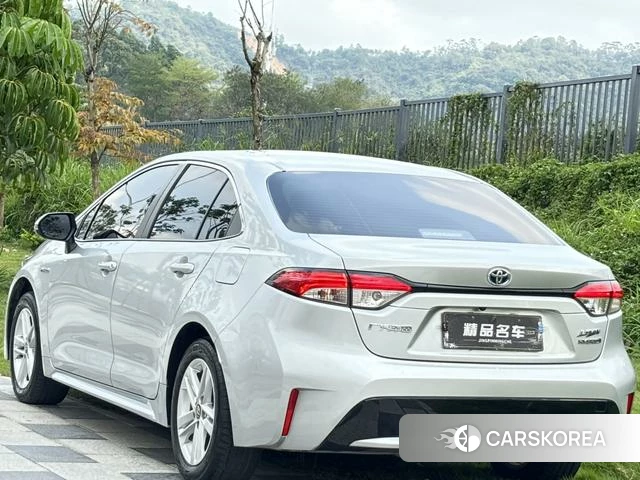 Toyota Lei Ling 2022 Серебристо-серый из Китая, фото 2