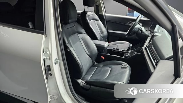 Kia Sportage 5th Generation 2022 Белый из Кореи, фото 2
