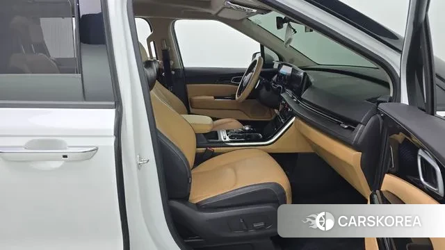 Kia Carnival 4th generation 2023 Белый из Кореи, фото 2