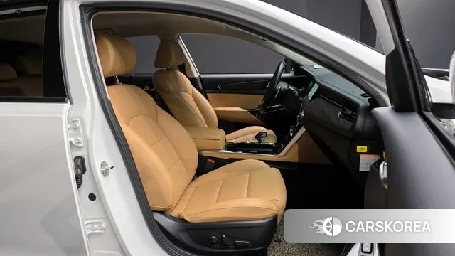 Kia K7 Premier Hybrid 2019 Белый из Кореи, фото 2