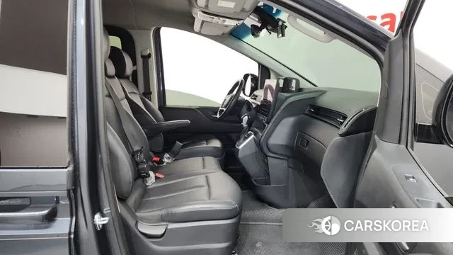 Hyundai Staria 2023 Серый из Кореи, фото 2