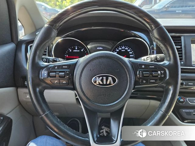 Kia The New Carnival 2018 Серый из Кореи, фото 2