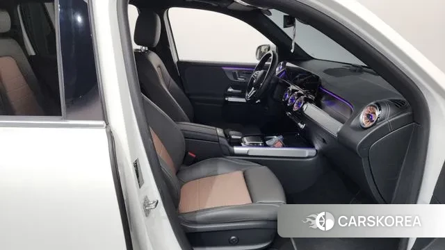 Mercedes-Benz EQB X243 2023 Белый из Кореи, фото 2