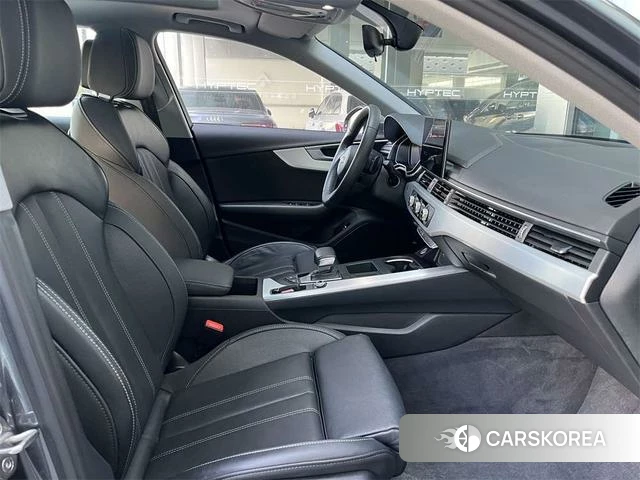 Audi A4L 2023 Темно-серый из Китая, фото 2